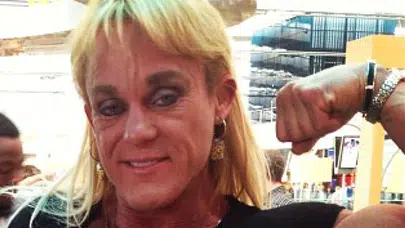 Vücut Geliştirme Sporcusu Jayne Trcka Kimdir ve Neden Hayatını Kaybetti?