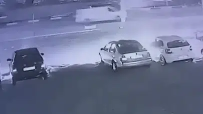 Antalya'da oto galeride 6 aracı benzin döküp yakan şüpheli tutuklandı