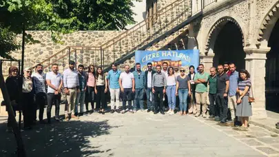 Cizre'de İstanbullu öğrencilere dengbej geleneği ve tarihi mekanlar tanıtıldı mı ?