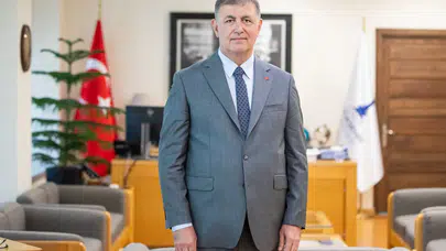 Cemil Tugay, Atatürkçü Düşünce Derneği’den istifa etti