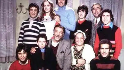 Neşeli Günler filmi nerede çekildi, ne zaman çekildi? Neşeli Günler filmi oyuncuları kim, konusu ne?