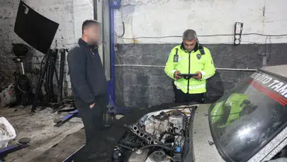 Nevşehir'de Drift Yapan Sürücü Cezadan Kaçmak İçin Aracı Parçaladı