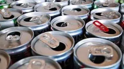 Enerji içecekleriyle ilgili dikkat çeken uyarı : Bakın hangi rahatsızlığa yol açıyor