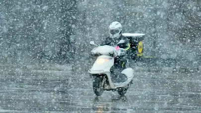 Vali Gül açıkladı: İstanbul'da motosikletliler ne zaman trafiğe çıkabilecek?