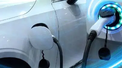 Elektrikli otomobiller neden mide bulantısına yol açıyor? Uzmanlar açıklıyor