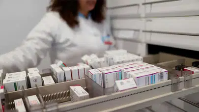 Raporlu İlaçlarda Hastaneye Gitmeden Eczaneden Alım İmkanı Nedir?
