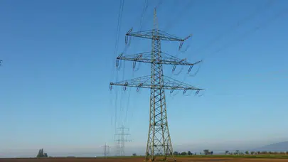 Spot elektrik piyasasında işle hacmi geriledi