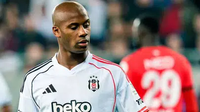 Beşiktaş'ta Emirhan Topçu'nun sakatlığı sonrası Djalo'ya forma şansı mı doğuyor ?