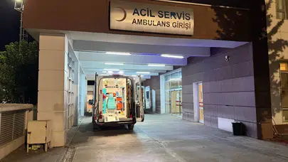 İnşaatta demir çubuğun üzerine düşen işçi yaralandı​