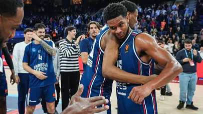 Anadolu Efes, Zalgiris Kaunas Deplasmanında Sahaya Çıkıyor