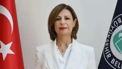 Ayşe Ünlüce Kimdir ve TBB Başkan Adayı Olarak Neden Öne Çıkıyor ?