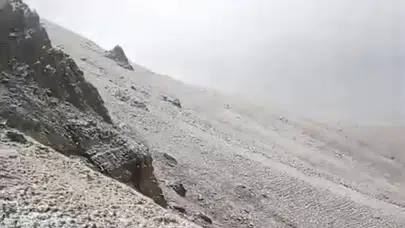 Erzurum Çakmak Dağı beyaza büründü