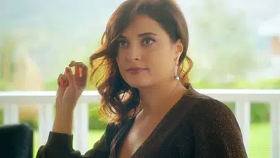 Aslıhan Gürbüz, Köy Hayatında Zeytin Hasadına Neden Çıktı?