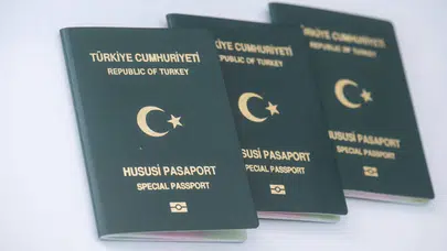 Yeşil pasaport kapsamı genişliyor : Hangi meslek grupları faydalanacak ?