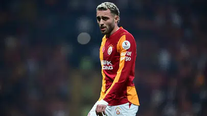 Galatasaray, Kasımpaşa karşısına 2 farklı isimle çıktı