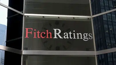 Fitch Ratings Fransa'nın Kredi Notu Görünümünü Negatife Çevirdi