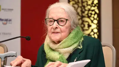 Prof. Dr. Ioanna Kuçuradi hayatını kaybetti