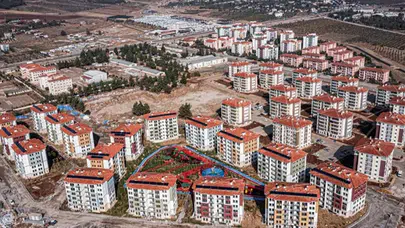 28 afet konutunun anahtarı hak sahiplerine teslim edildi