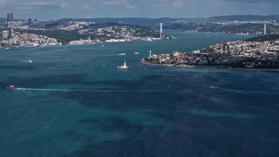 İstanbul boğazı yağışlar sonrası sular turkuaza büründü
