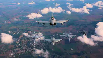 Türk F-16'ları NATO Görevi İçin Litvanya'da Gökyüzüyle Buluştu