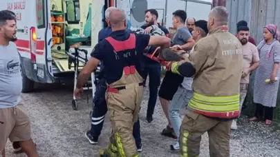 Hatay'da motosiklet kazası : Sürücüsünün kontrolünü kaybettiği motosiklet devrildi, 3 kişi yaralandı