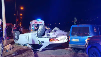 Hatay'da takla atan otomobil yol kenarındaki tır sürücülerine çarptı: 6 yaralı