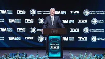 Ticaret Bakanı Bolat: İhracatımızda Katma Değer Yükseliyor