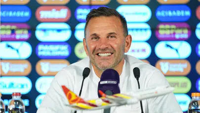 Galatasaray'da Okan Buruk Görevine Döndü: Gençlerbirliği Maçı Kadrosu Belli Oldu
