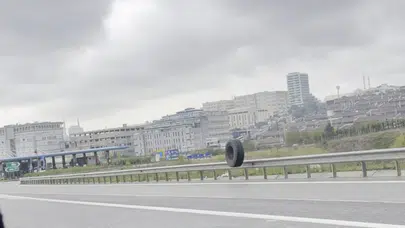 Kuzey Marmara Otoyolu'nda TIR'dan Kopan Lastik Tehlike Yarattı