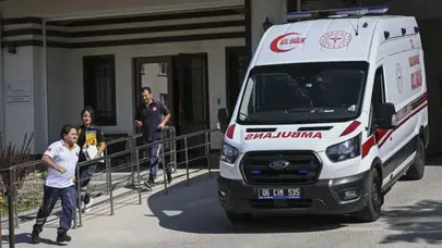 Antalya Gazipaşa'da iş makinesine sıkışan 15 yaşındaki çocuk ağır yaralandı