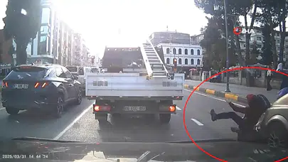 Trabzon Araklı'da Elektrikli Bisikletli Çocukların Kaza Anı Kamerada
