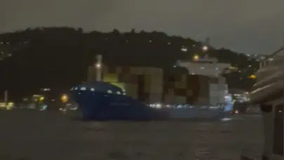 İstanbul Boğazı'nda Sürüklenen Yük Gemisi Kurtarıldı