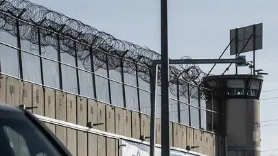 İsrail Hapishanelerinde Esirlere Ateş Açıldığı Belgelendi