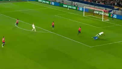 Galatasaray-Lille Maçındaki Penaltı Kararı Tartışma Yarattı
