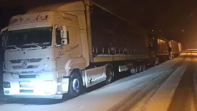 Ilgar Dağı Geçidi Kapanınca TIR Kuyrukları Oluştu