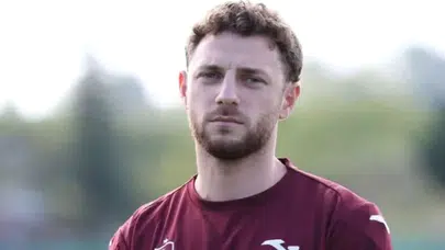 Mustafa Eskihellaç kimdir, kaç yaşında ve hangi mevkide oynuyor?