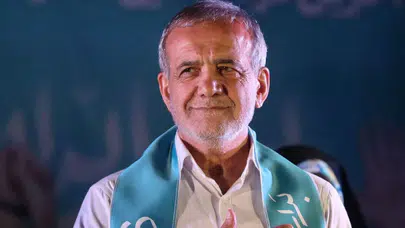 Mesud Pezeşkiyan Kimdir? İran Cumhurbaşkanının Hayatı ve Kariyeri Hakkında Bilgi