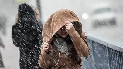 İstanbul'da Hava Sıcaklıkları Düşüyor : İstanbul'a Kar Yağacak Mı?