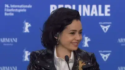 Özgü Namal, Sarı Zarflar Filmi Üzerine Açıklamalarda Bulundu mu?