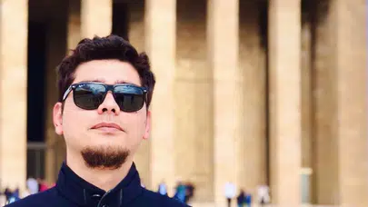 Tuğrul Uğur kimdir, kaç yaşında ve ne iş yapıyor? Boşandı mı, kimine evliydi?