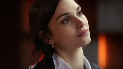 Ekin Aksoy kimdir? Yeraltı dizisinde komiser Pınar karakterine hayat veriyor