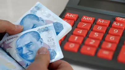 Emekli bayram ikramiyesi ne kadar olacak? Uzman isim açıkladı