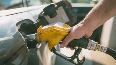 Akaryakıt fiyatlarında son durum nedir? Benzin, motorin ve LPG fiyatlarına zam var mı?