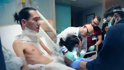 Boynunda 2 Kilogramlık Tümörle Yaşayan Mirlan Abdrakhmanov Türkiye'de Sağlığına Kavuştu