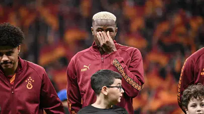 Galatasaray Taraftarından Victor Osimhen İçin Duygusal Koreografi