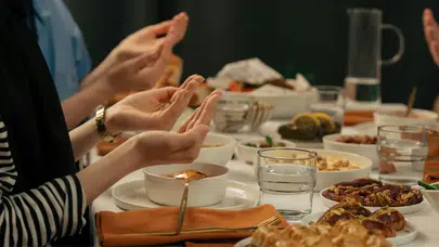 2026 Ramazan Ayı Ne Zaman Bitiyor? Son Sahur ve İftar Tarihleri Nedir?