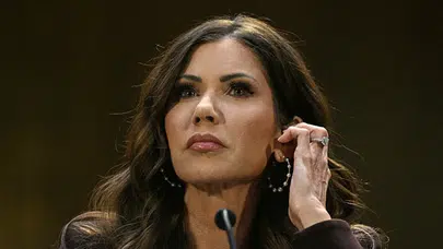 Kristi Noem Görevinden Ayrılıyor: ABD'nin Yeni İç Güvenlik Bakanı Kim Olacak?