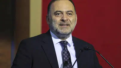 Ömer Fatih Sayan Kimdir, Eğitim Hayatı Nasıldır ve Hangi Görevlerde Bulundu?