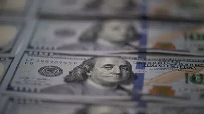 Ateşkes etkisiyle dolar geriledi: Küresel para birimleri güç kazandı