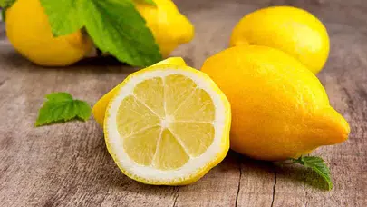 Limonun faydaları : Sararan beyazlara gelen çözüm